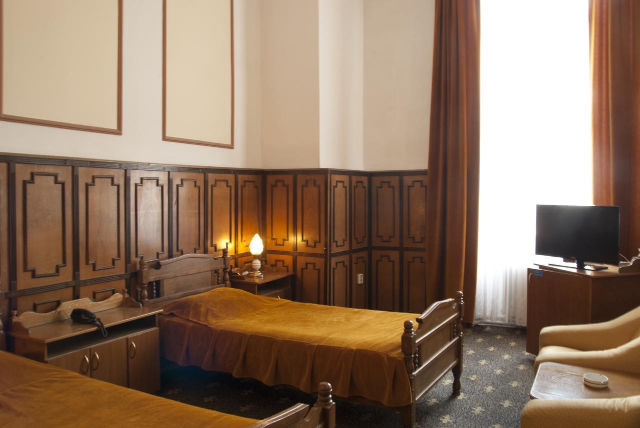 Hotel Dacia Lugoj Exterior foto